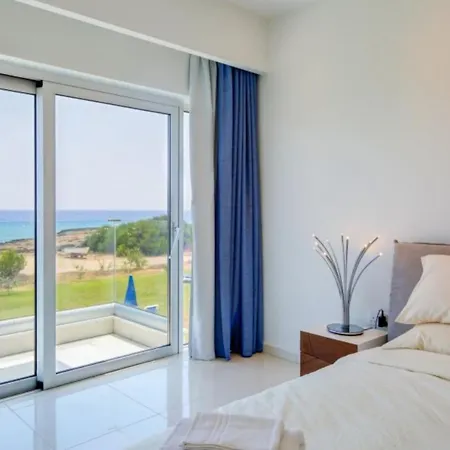 Apartment Ocean Suites Luxury Protaras