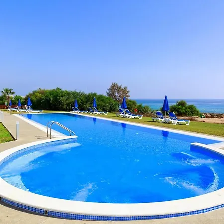 Ocean Suites Luxury Protaras