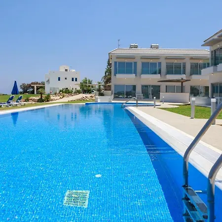 Ocean Suites Luxury Protaras