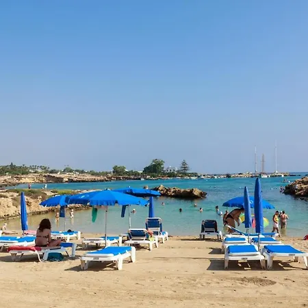 Ocean Suites Luxury * Protaras