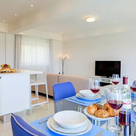 Ocean Suites Luxury Lejlighed Protaras