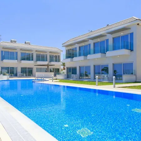 Lejlighed Ocean Suites Luxury Protaras
